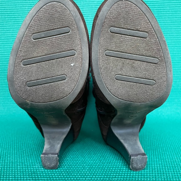 Faded Glory Brown Faux Suede Boots - Picture 7 of 9